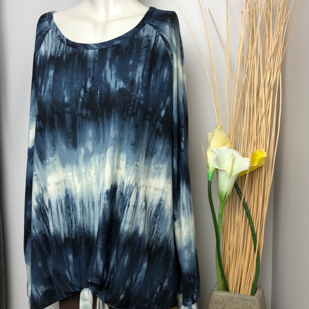 Prospect Blvd Blue Tie-Dye Front Knot Long Sleeve Top Size 2X